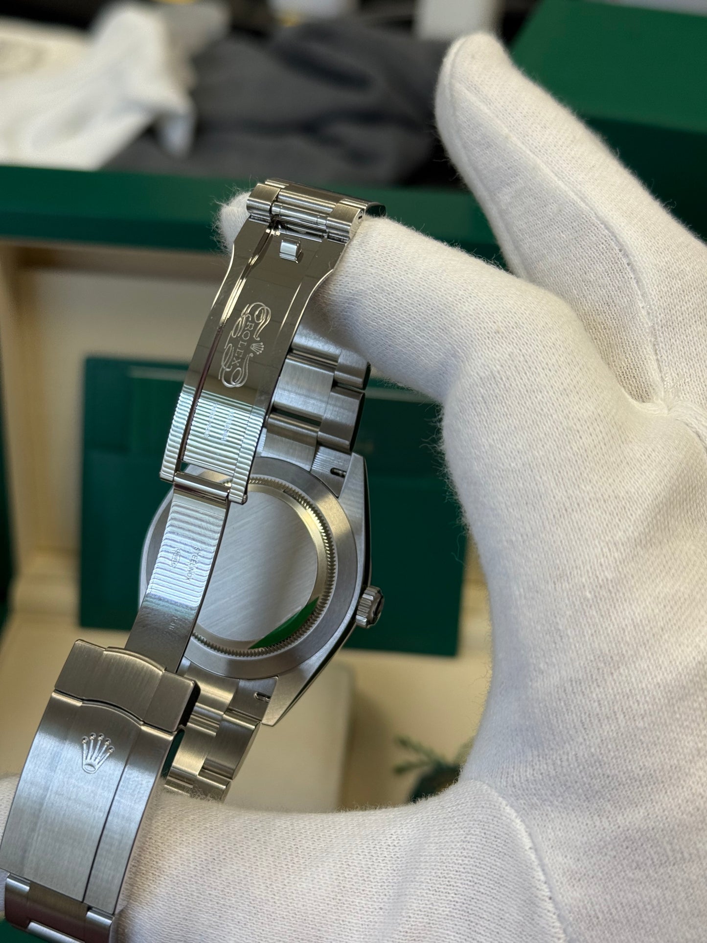 Rolex Oyster Perpetual - 134300