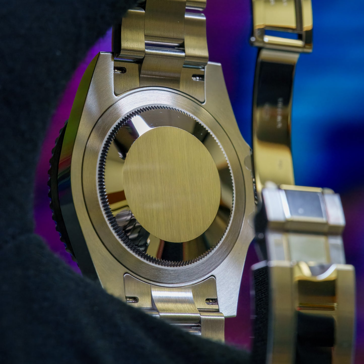 Rolex GMT Master II Pepsi Oyster 126710BLRO