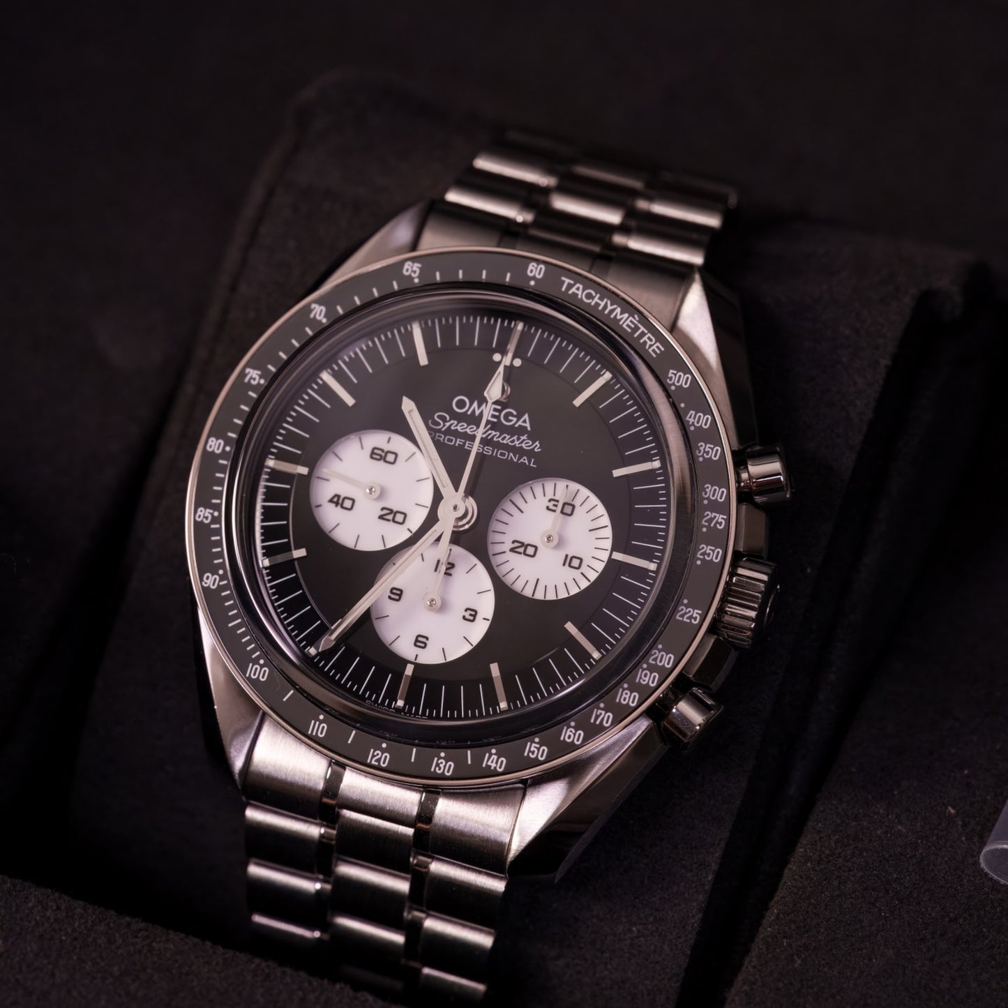 Omega Speedmaster Moonwatch Pro - 310.30.42.50.01.004