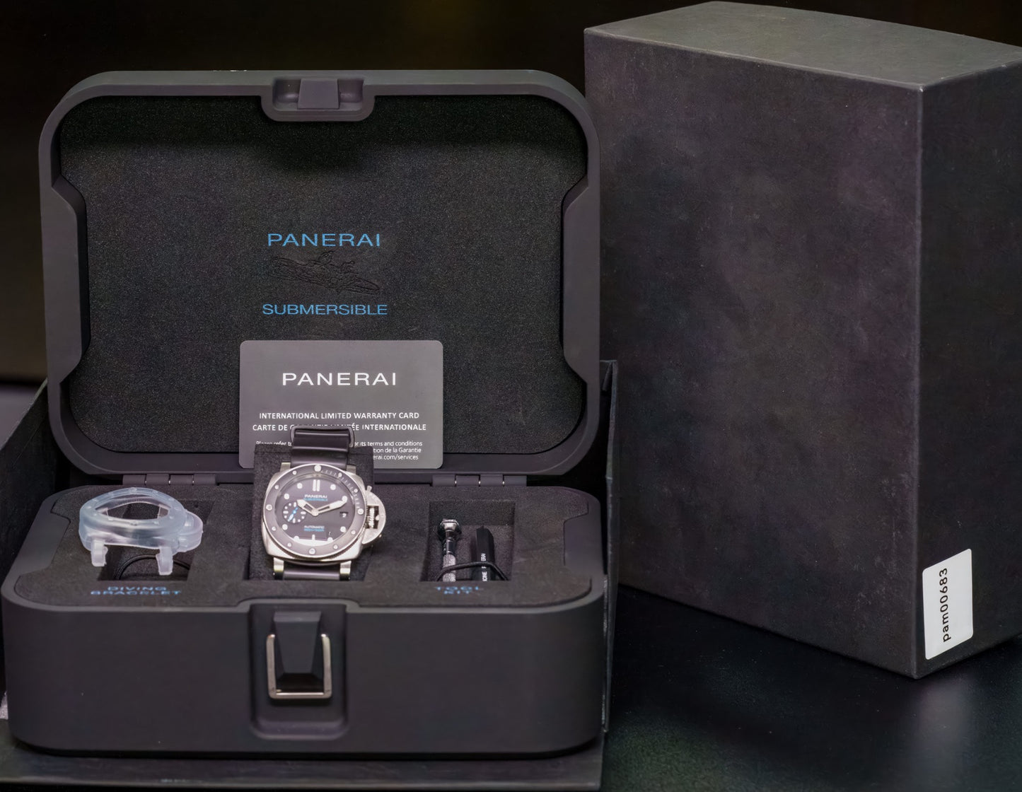 Panerai Luminor Submersible - PAM00683