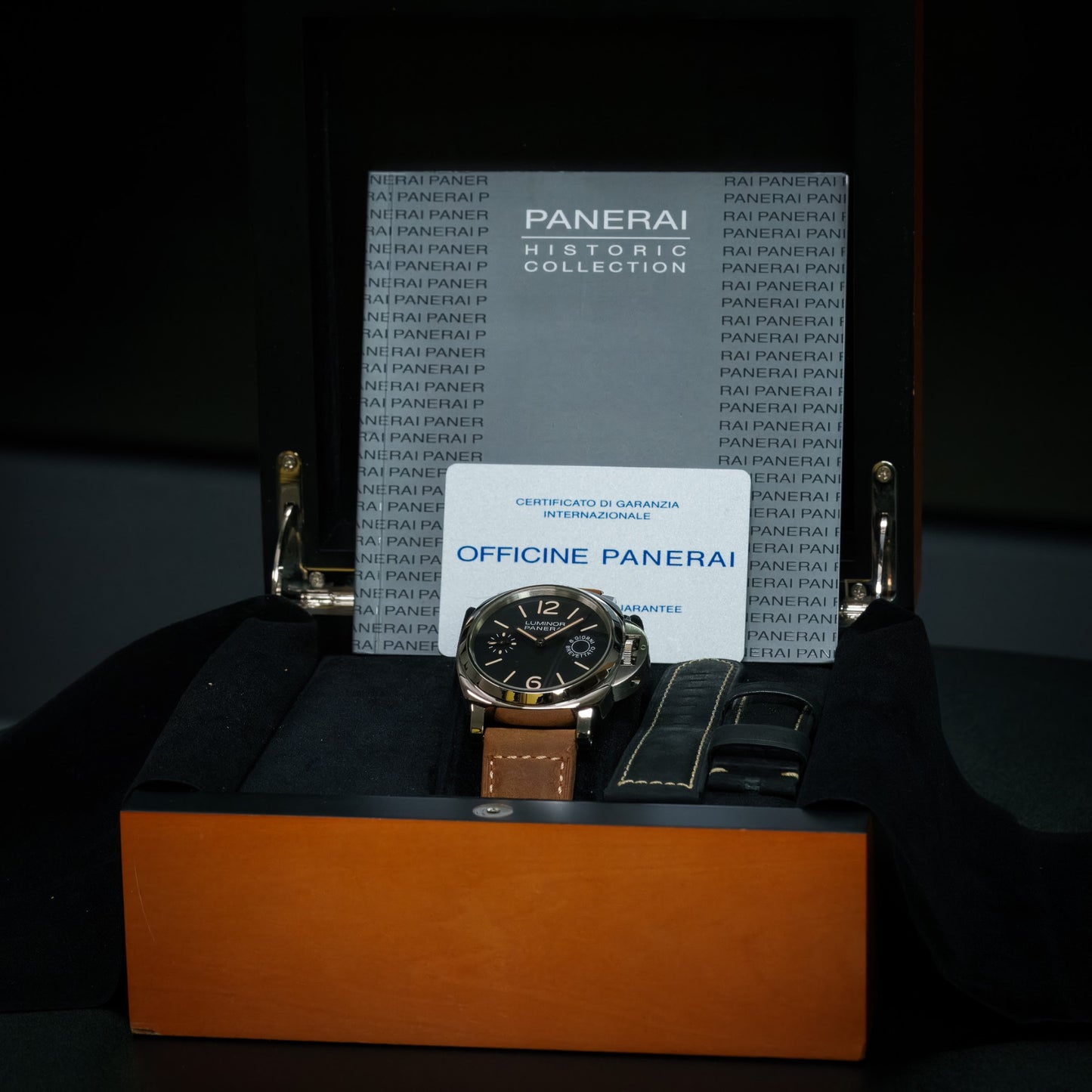 Panerai PAM00590 - PAM00590