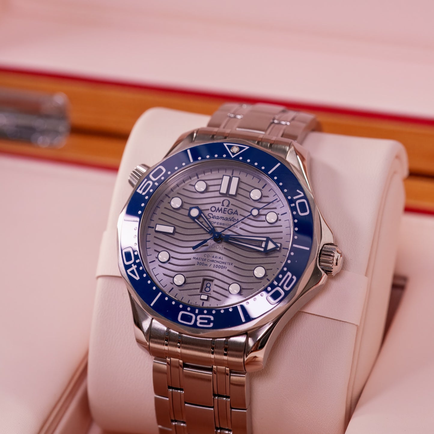 Omega Seamaster Diver 300 M - 210.30.42.20.06.001