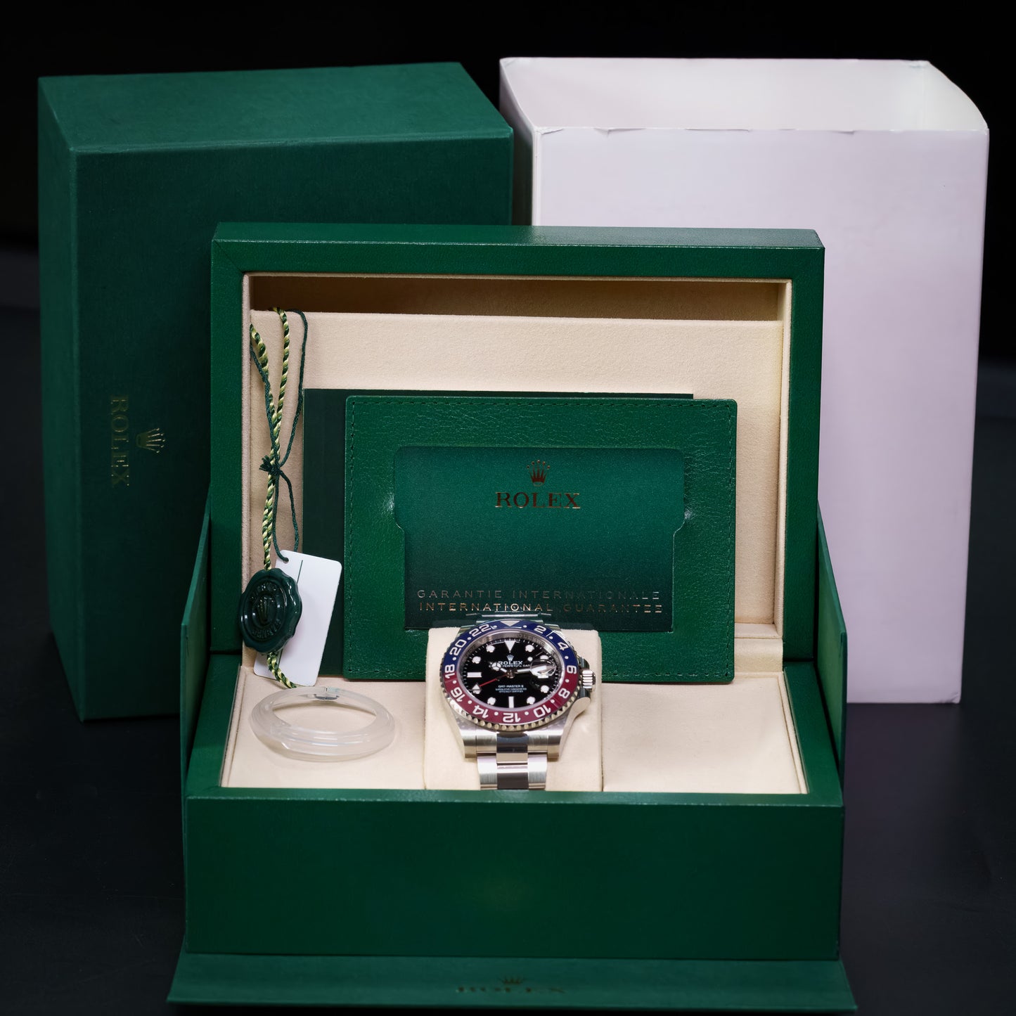 Rolex GMT Master II Pepsi Oyster 126710BLRO