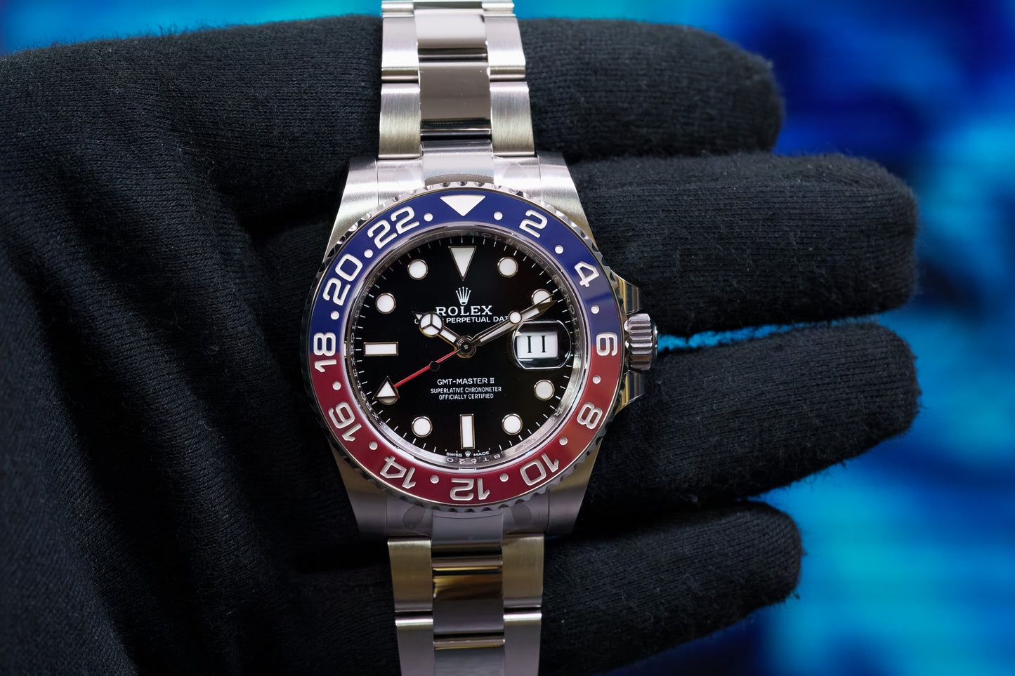Rolex GMT Master II Pepsi Oyster 126710BLRO