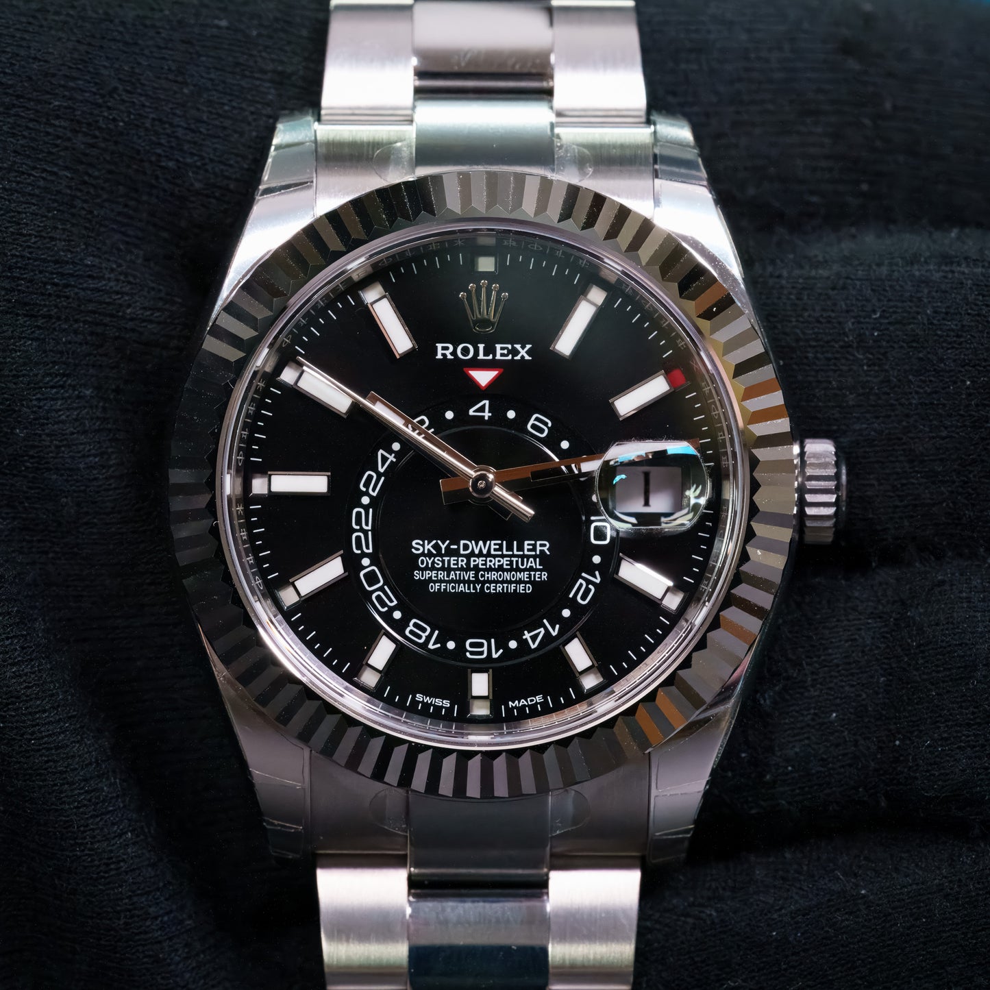 Rolex Sky-Dweller Black on Oyster 326934