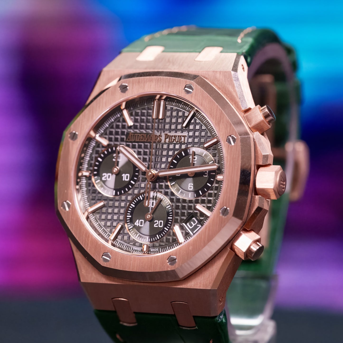 Audemars Piguet Royal Oak Chronograph - 26240OR.OO.D404CR.02