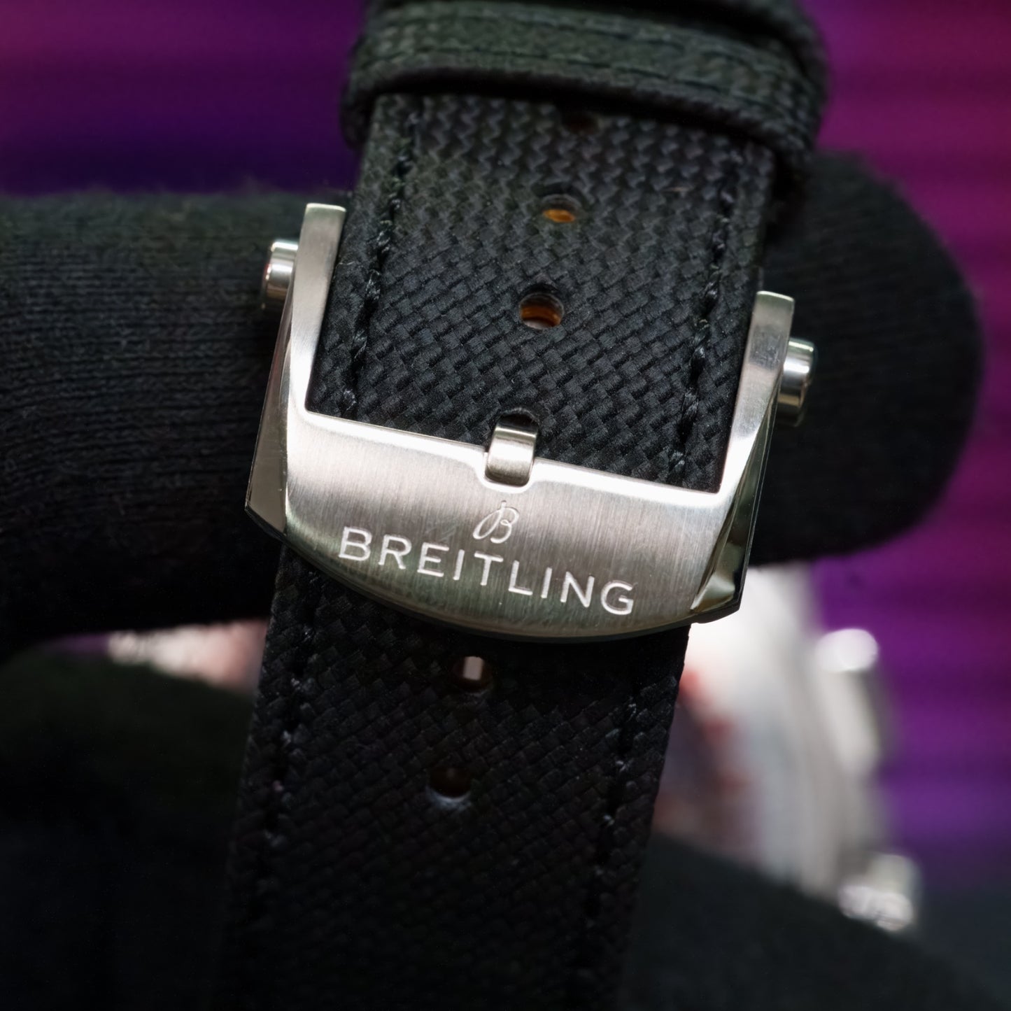 Breitling Avenger B01 Chronograph 44 - AB0147101B1X1