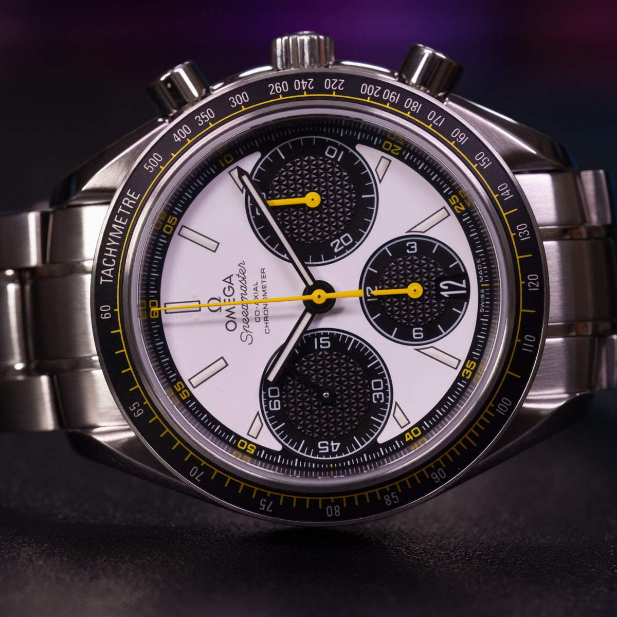 Omega Speedmaster Racing - 326.30.40.50.04.001