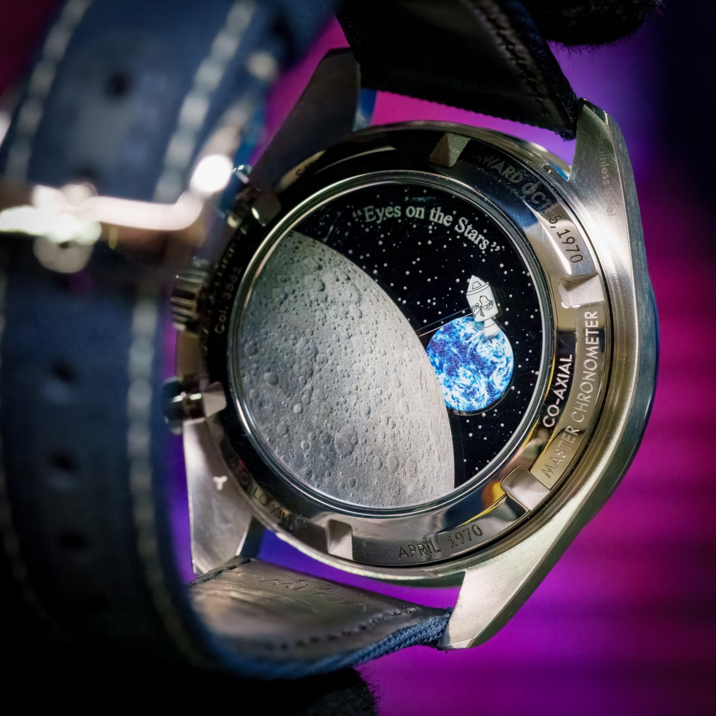 Omega Speedmaster 'Silver Snoopy Award' - 310.32.42.50.02.001