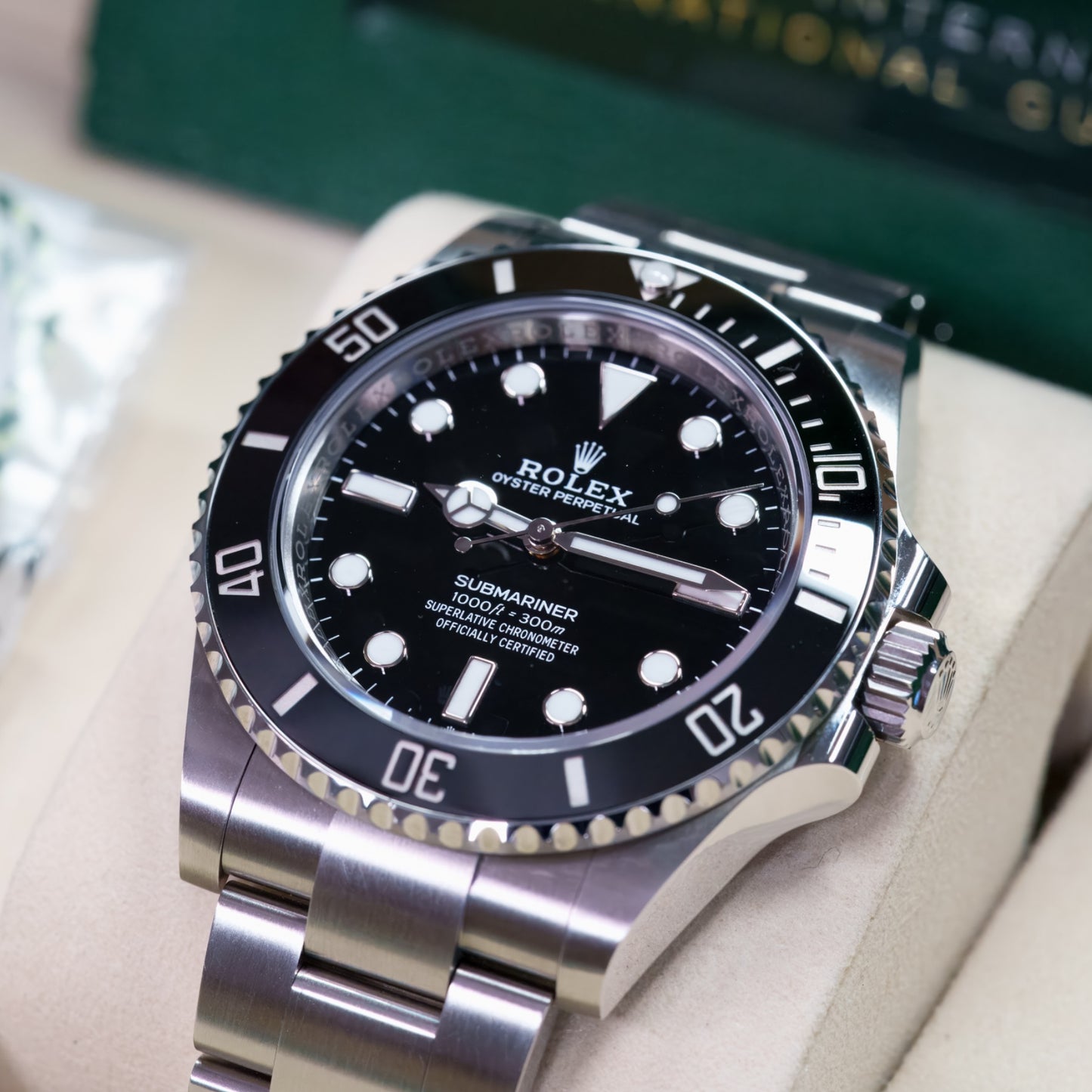 Rolex Submariner - 124060