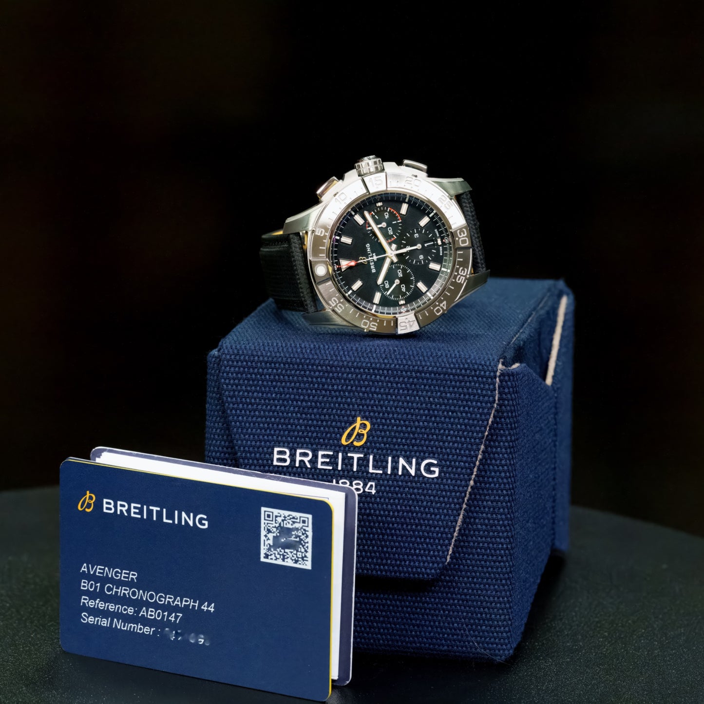 Breitling Avenger B01 Chronograph 44 - AB0147101B1X1