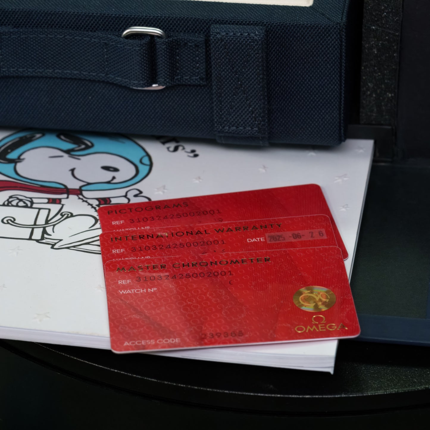 Omega Speedmaster 'Silver Snoopy Award' - 310.32.42.50.02.001