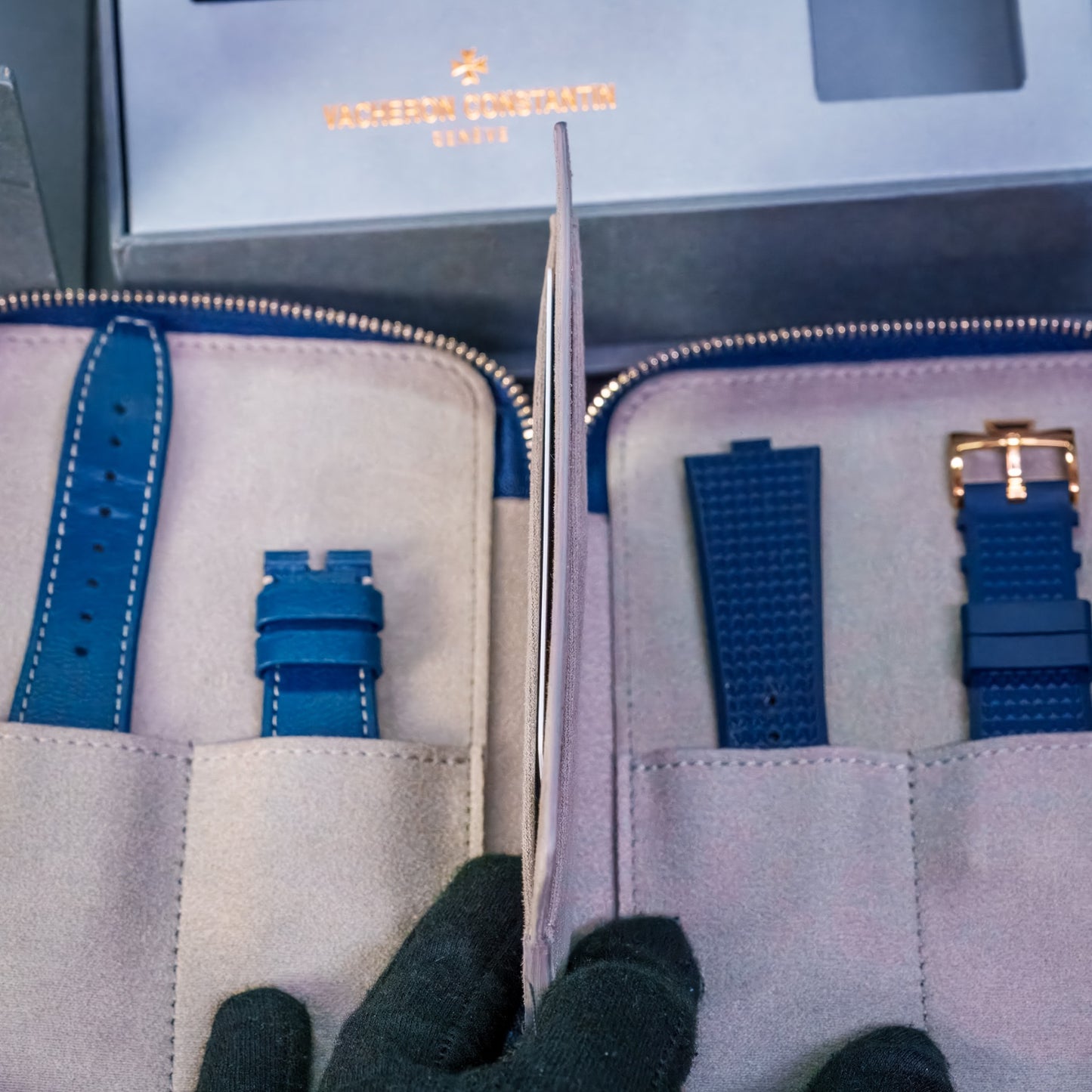 VC Overseas RG Blue Dial - 4520V/210R-B705
