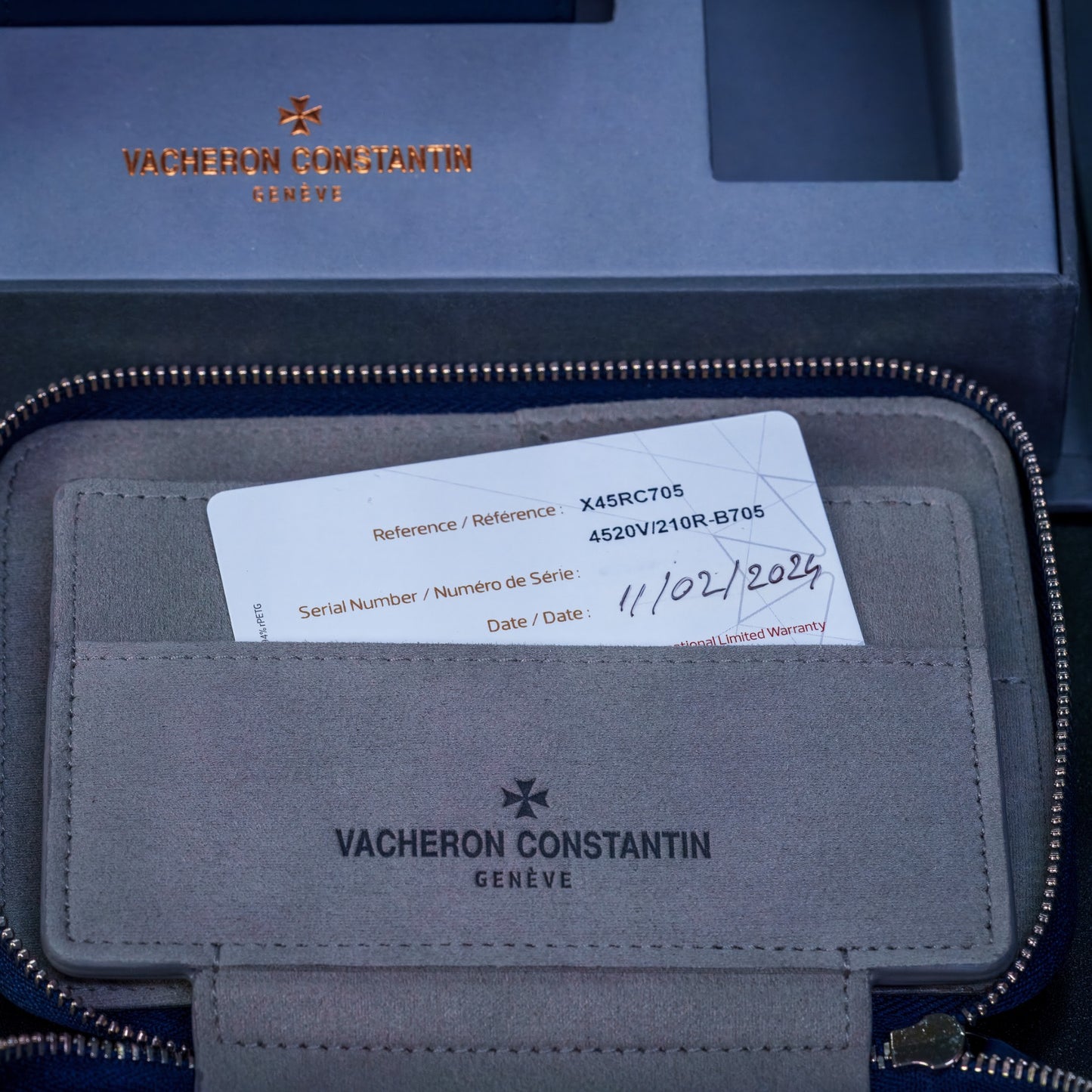 VC Overseas RG Blue Dial - 4520V/210R-B705