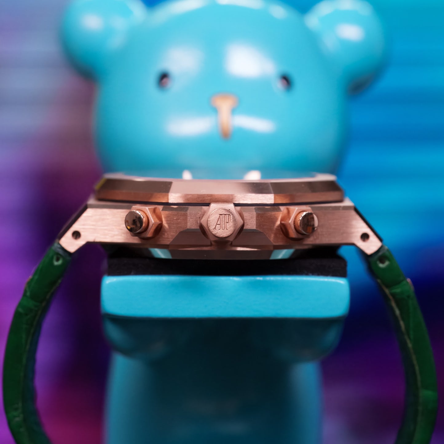 Audemars Piguet Royal Oak Chronograph - 26240OR.OO.D404CR.02