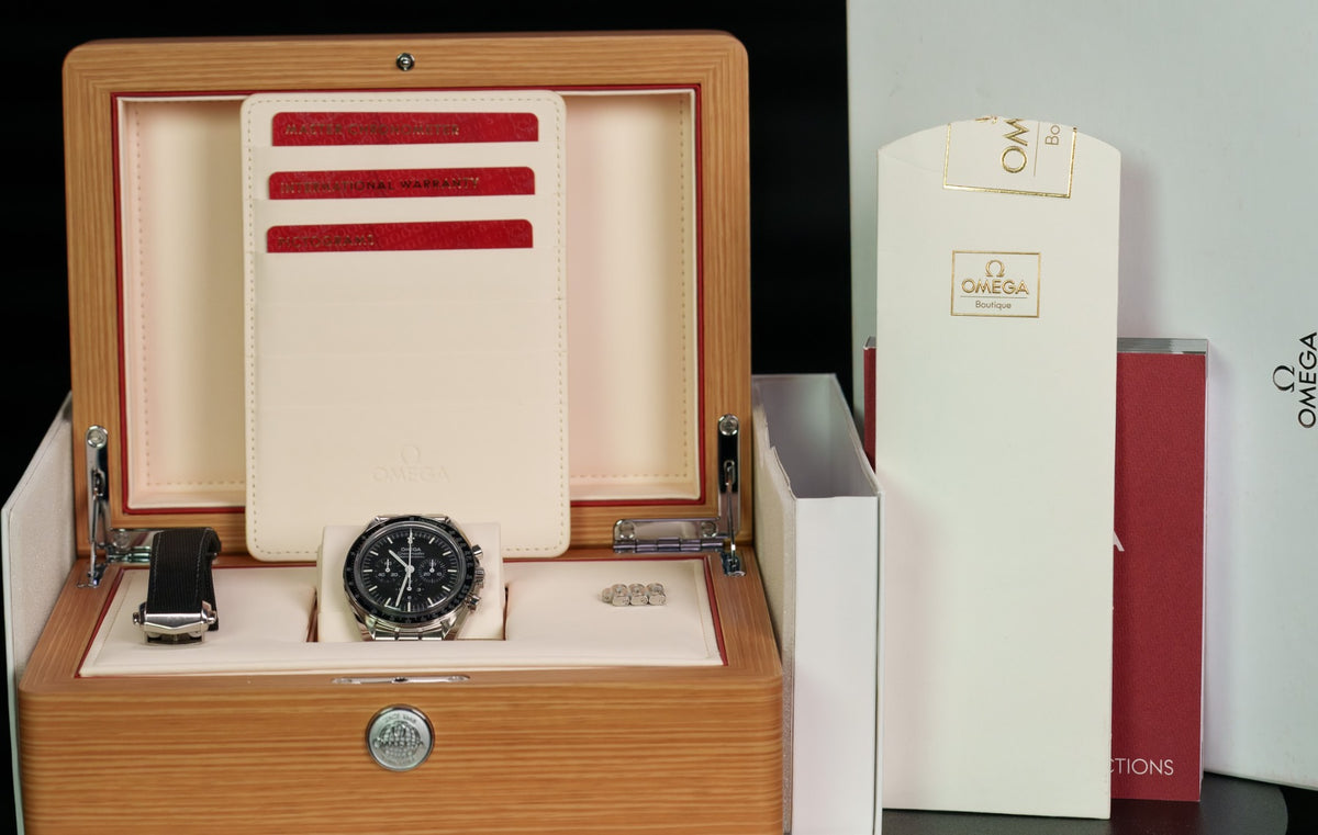 Omega Speedmaster Professional Moonwatch - 310.30.42.50.01.002