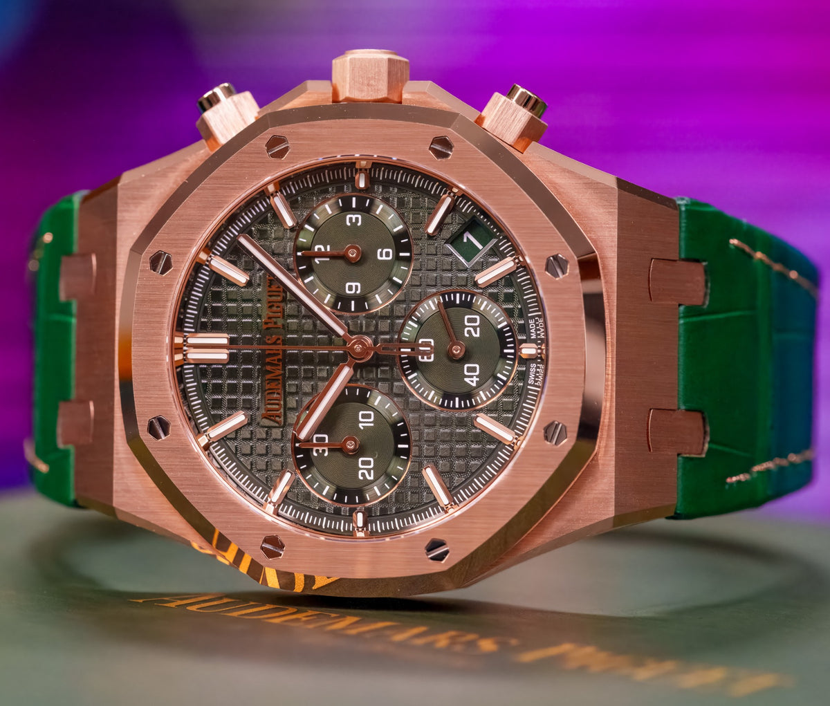 Audemars Piguet Royal Oak Chronograph - 26240OR.OO.D404CR.02