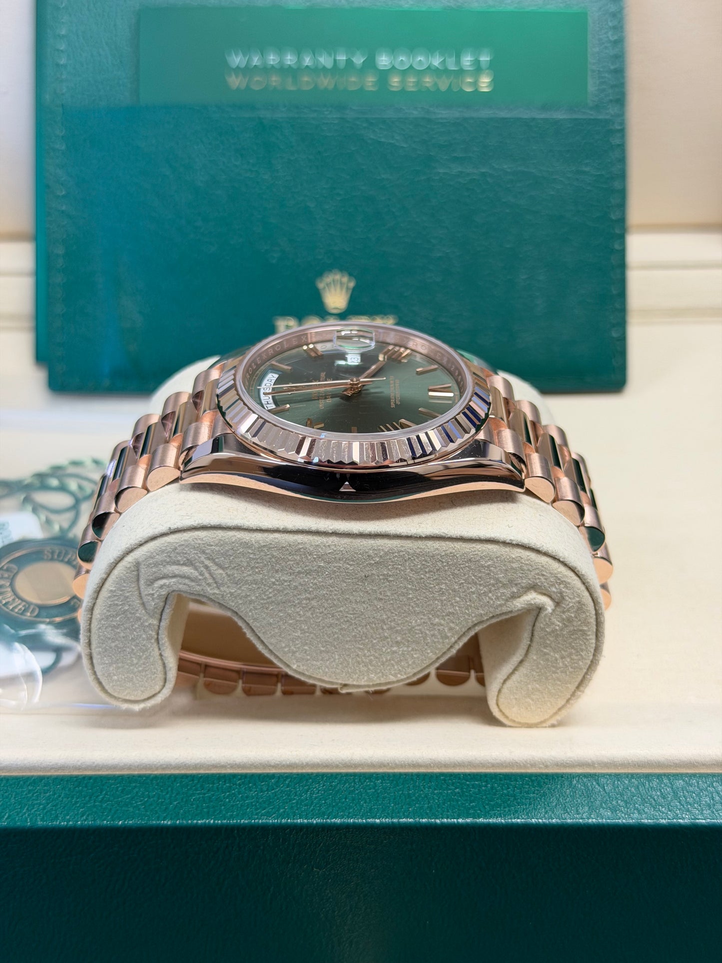 Rolex Day-Date 40 - 228235