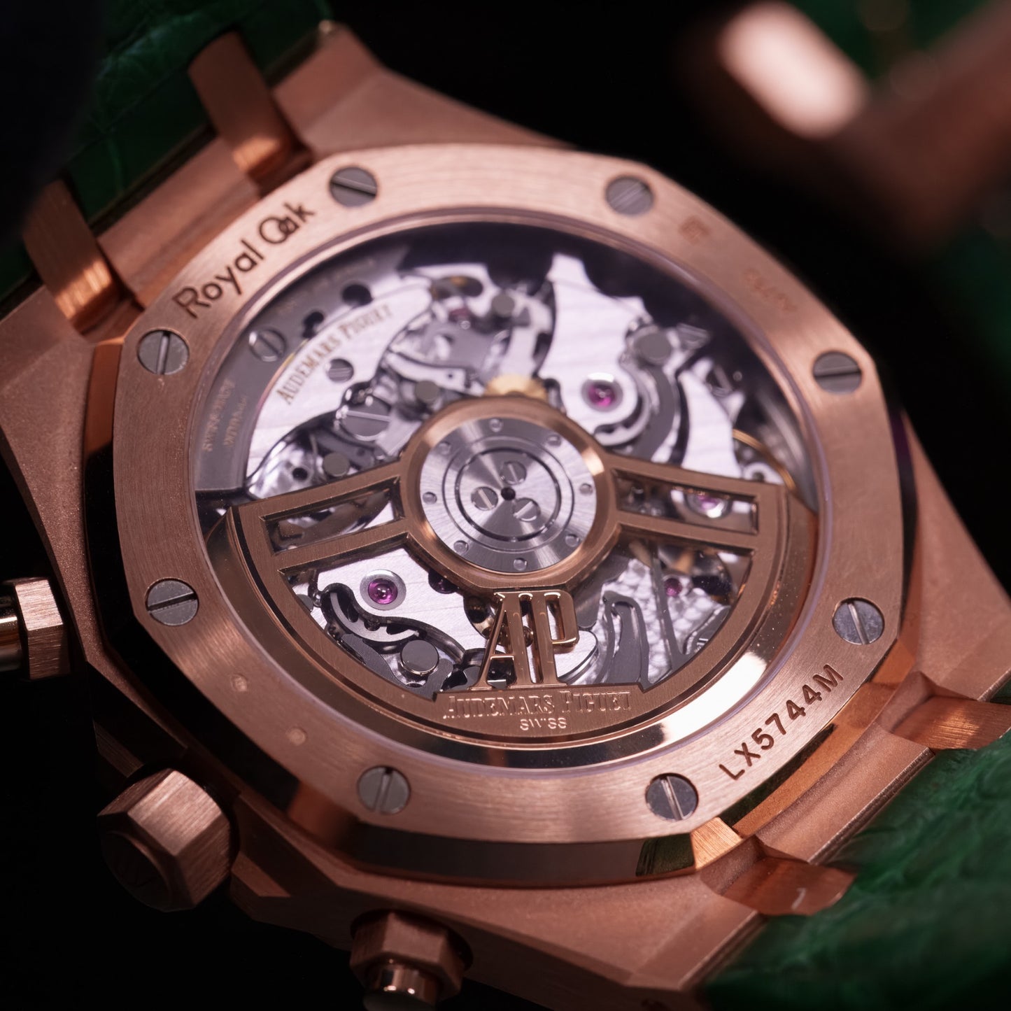 Audemars Piguet Royal Oak Chronograph - 26240OR.OO.D404CR.02